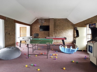 Houw Hoek Hotel Games Room 6