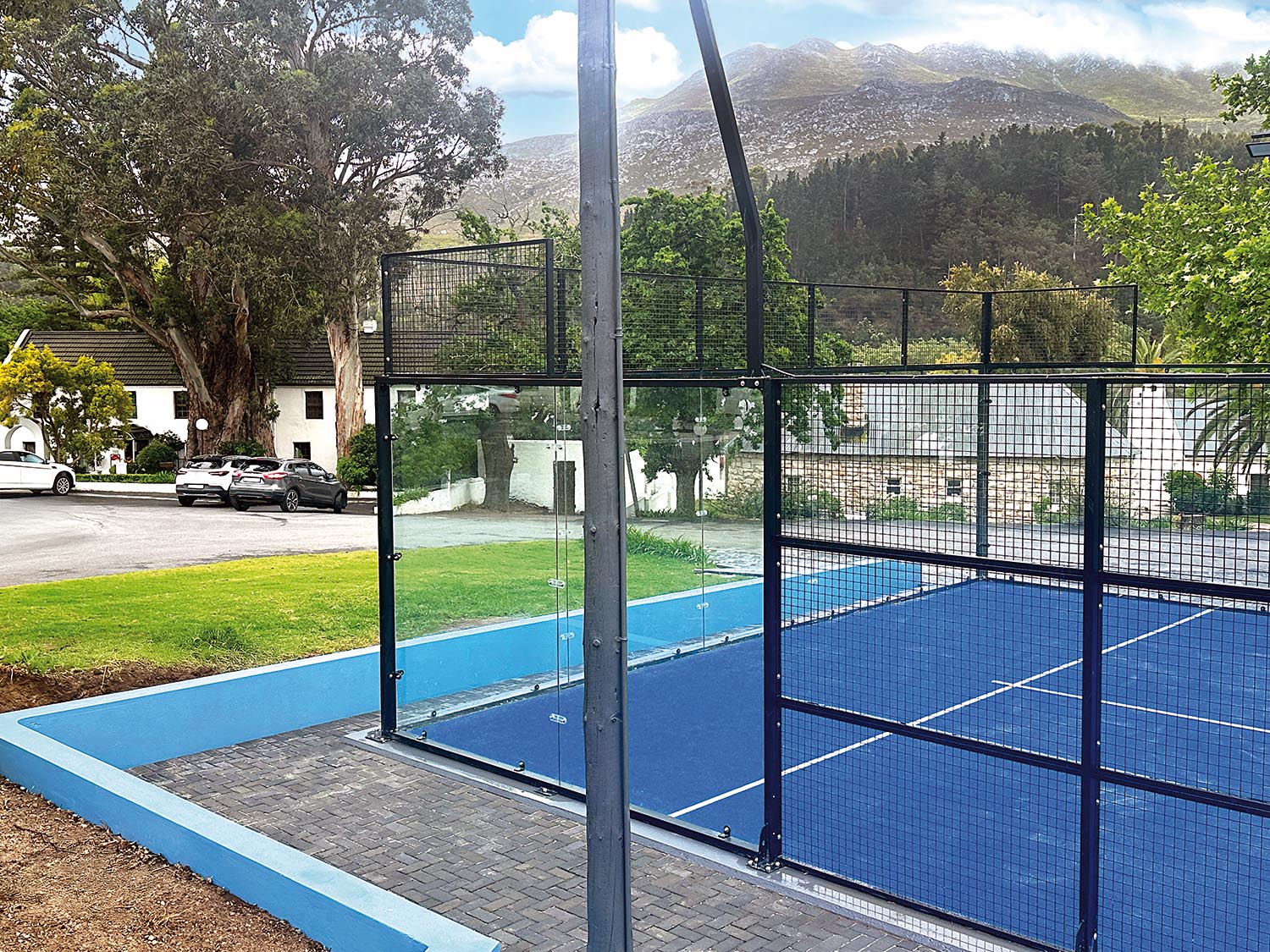 Padel courts at Houw Hoek Hotel